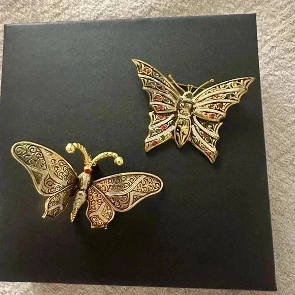 Butterfly Damascene made in Spain Vintage Toledo Gold Tone Brooch Pins 2 Pieces - Picture 5 of 8